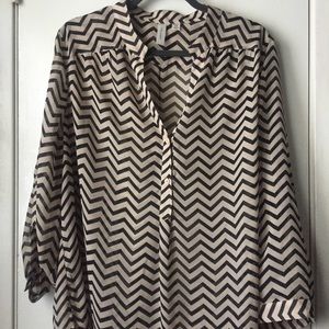 Shear Chevron Top
